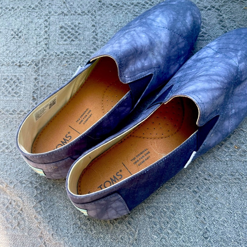Blue Toms  only worn twice